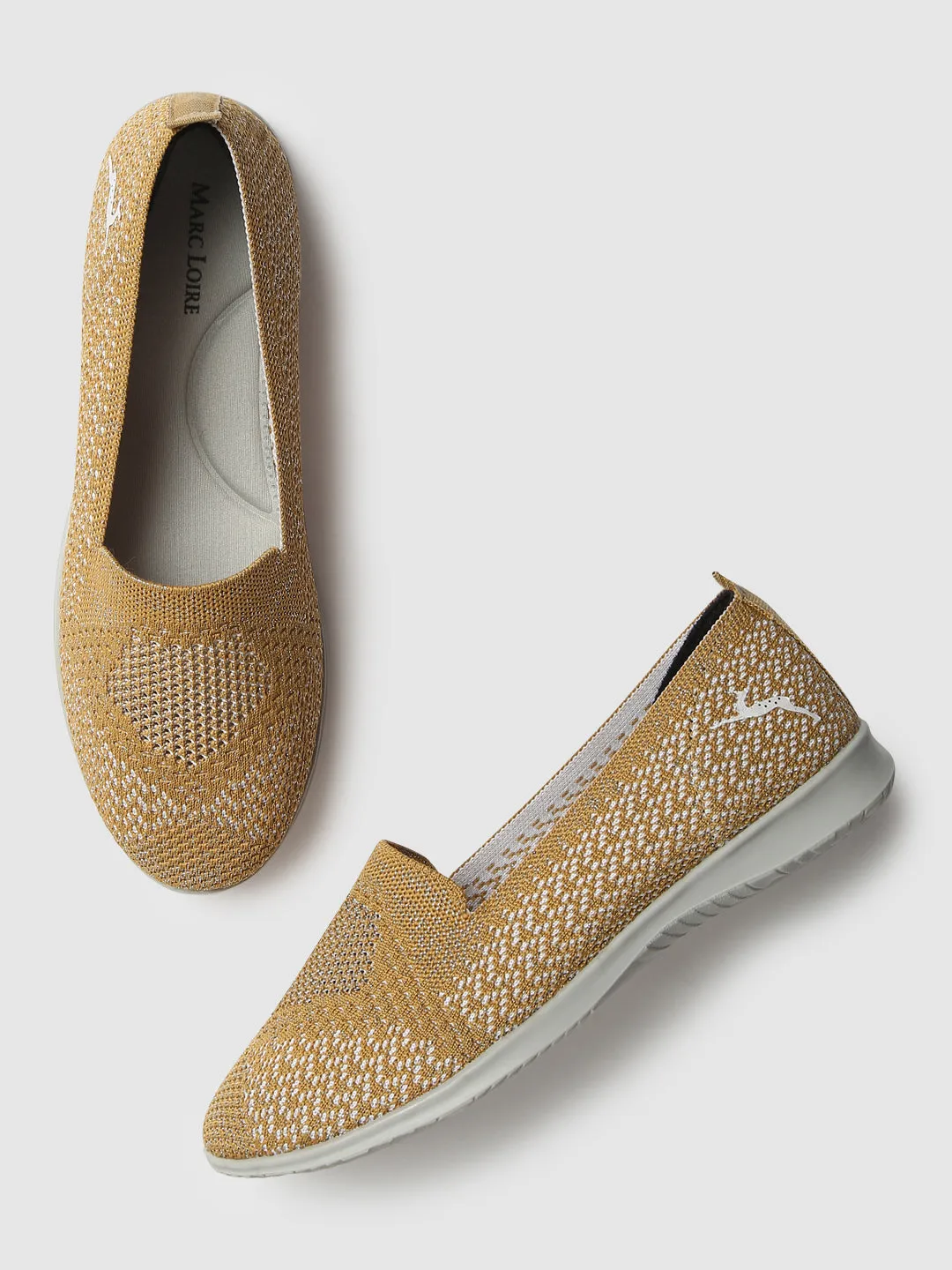 Flat Ballerinas in Woven Design