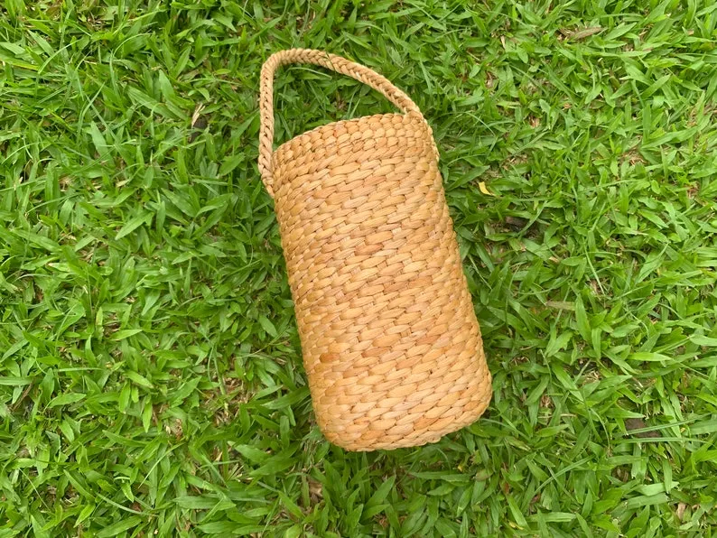 Handwoven Water Hyacinth Wine Holder Bag