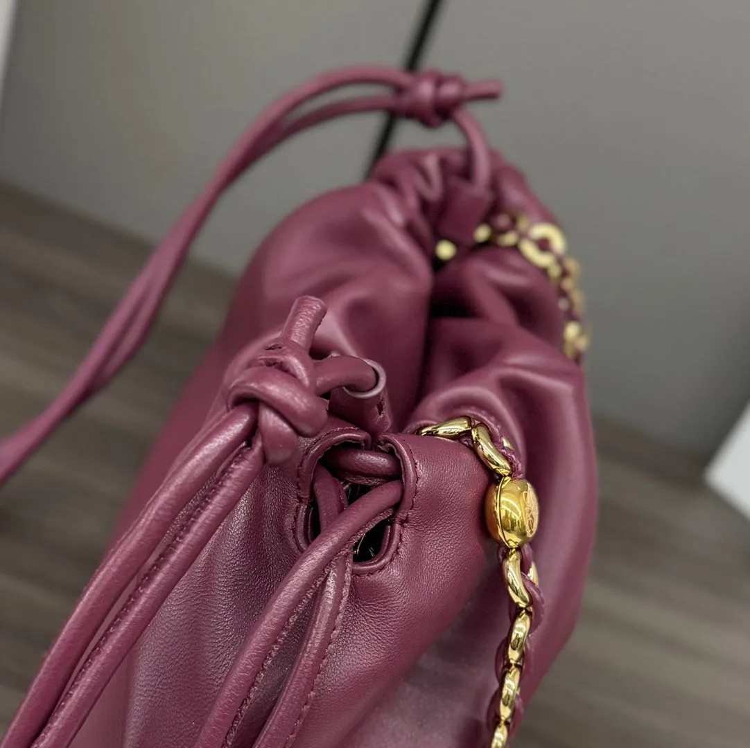 LOE MEDIUM 30 FLAMENCO PURSE BUCKET IN PLUM PURPLE LAMBSKIN