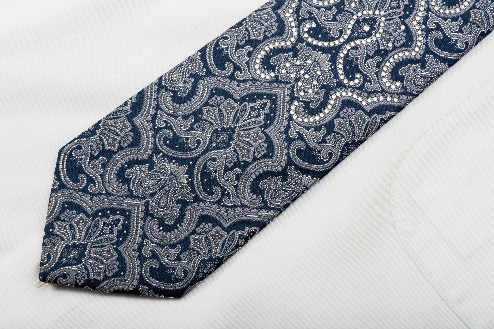 Perry Ellis Rhinestone Silk Necktie Damask On Navy With Silver Sparkles