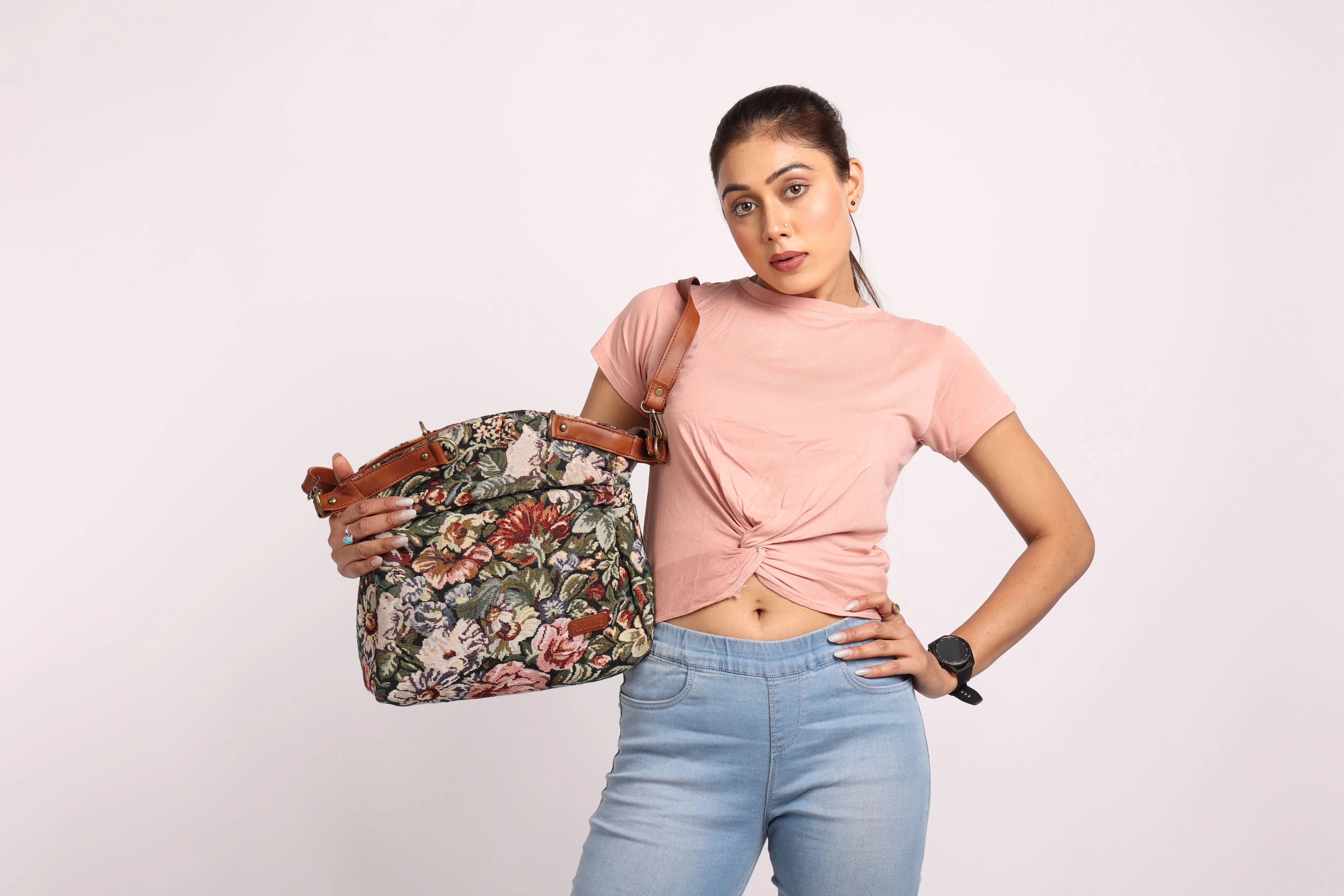 Rudhira Floral Smart Tote bag