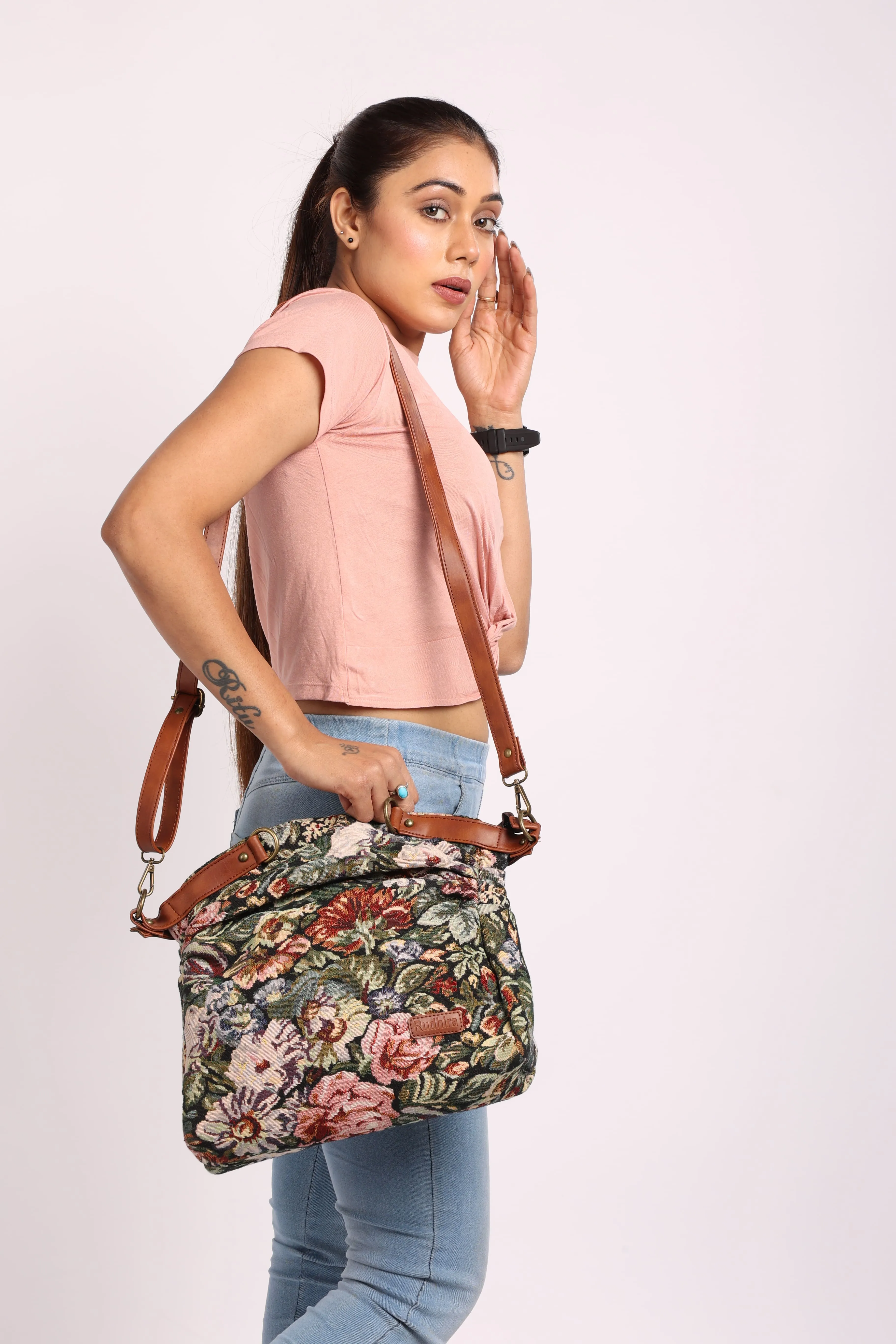 Rudhira Floral Smart Tote bag