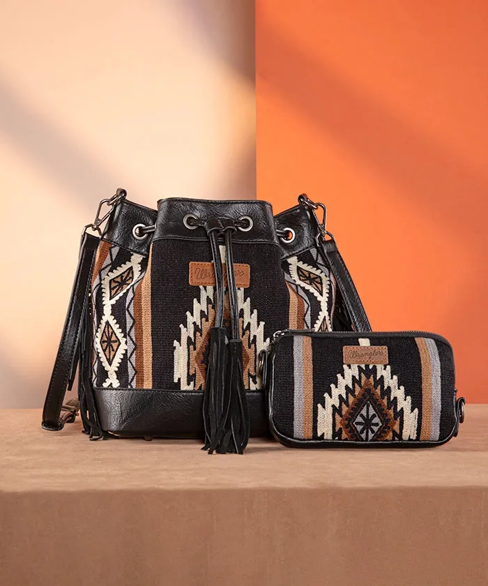 Wrangler Aztec Knitted Bucket Bag Set